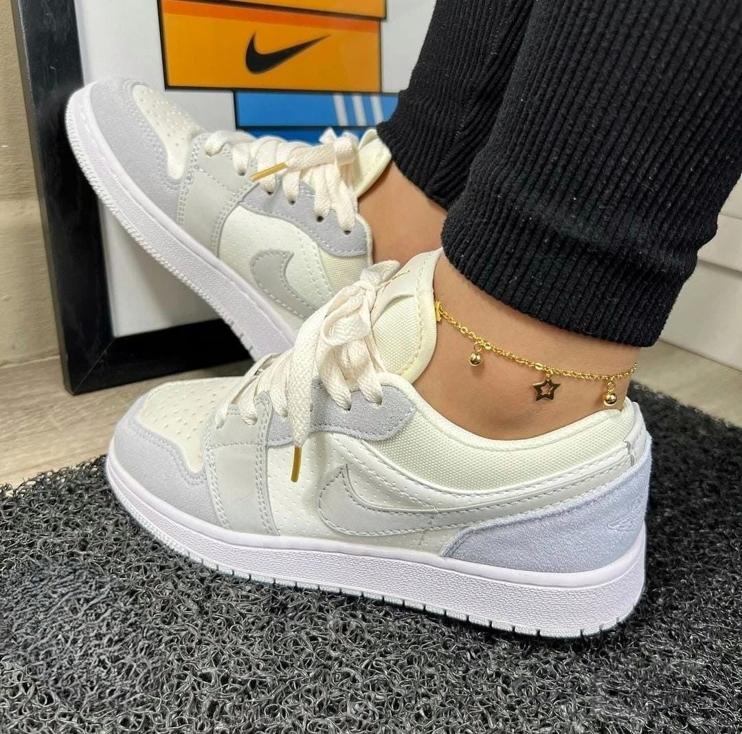 Nike Air Jordan Low 1 Blanco Gris Dama