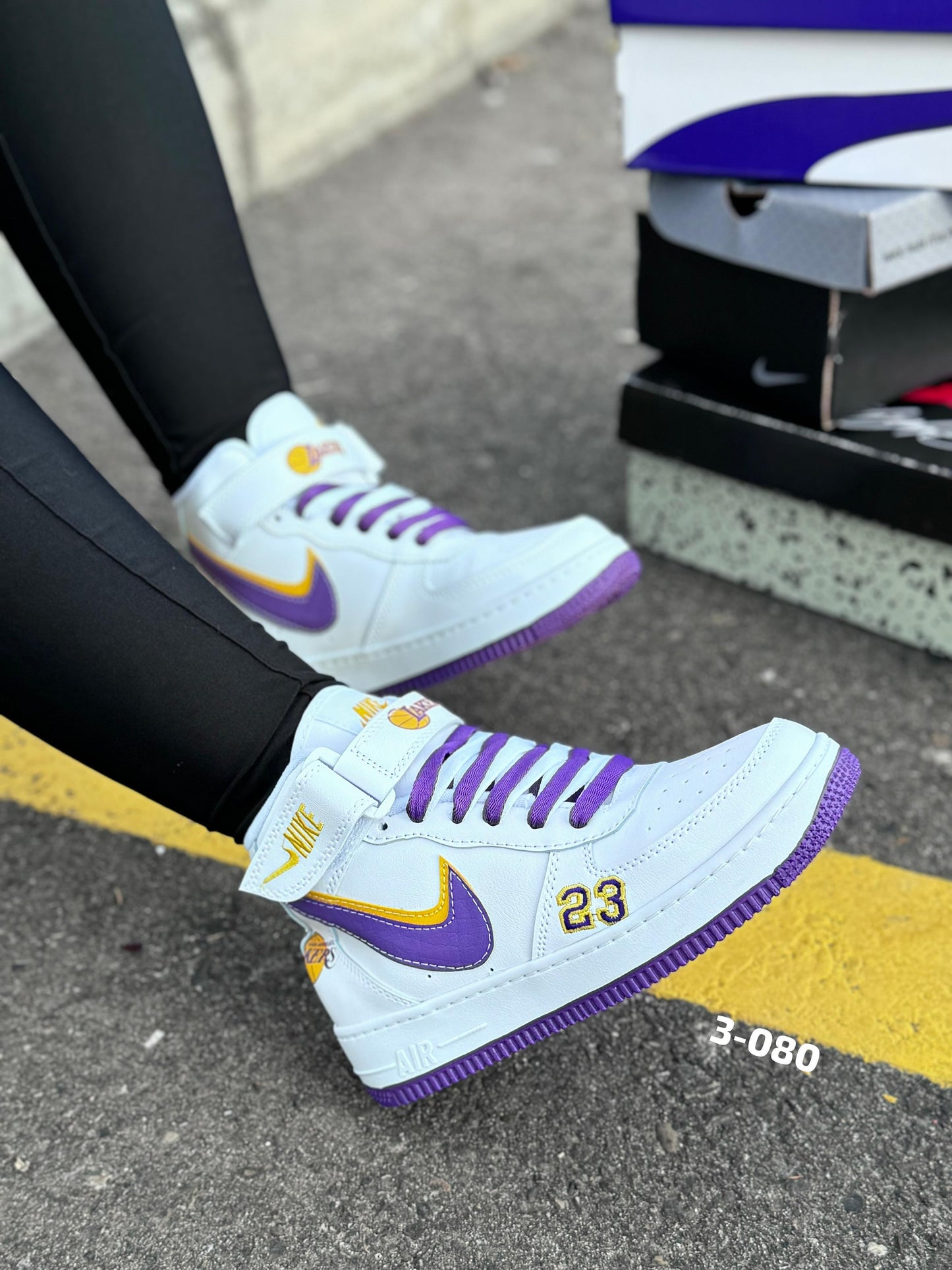 Tenis Nike Air Force One Edición Lakers
